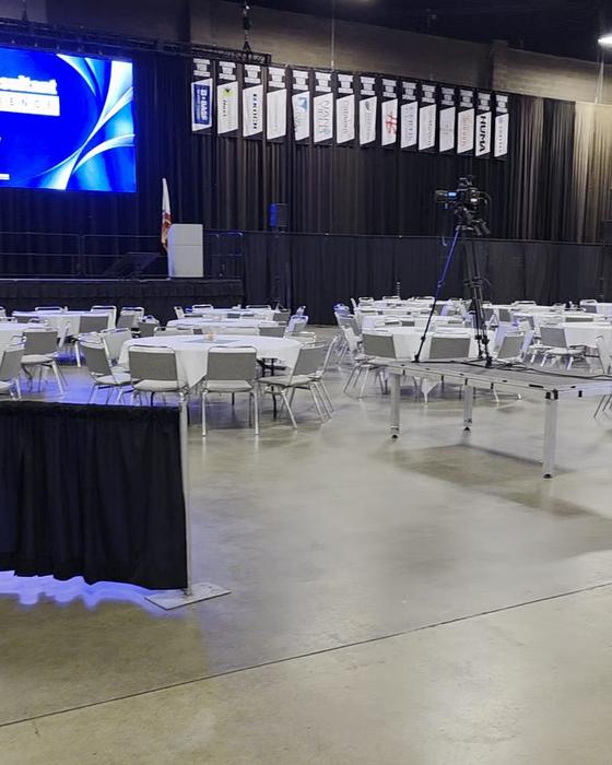 The empty Expo Hall at 6:15 AM on Day 1