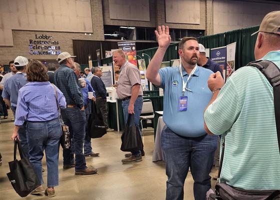 A crowded trade show floor between sessions