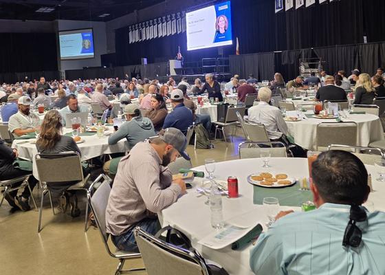 A packed Expo Hall for the Day 1 lunch